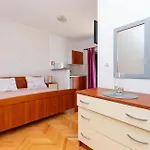 Nikola Apartman *