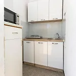 Nikola Apartman